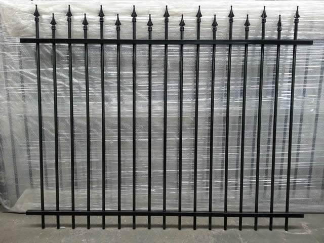 upfiles/steel-fence/steel-fence-1.jpg